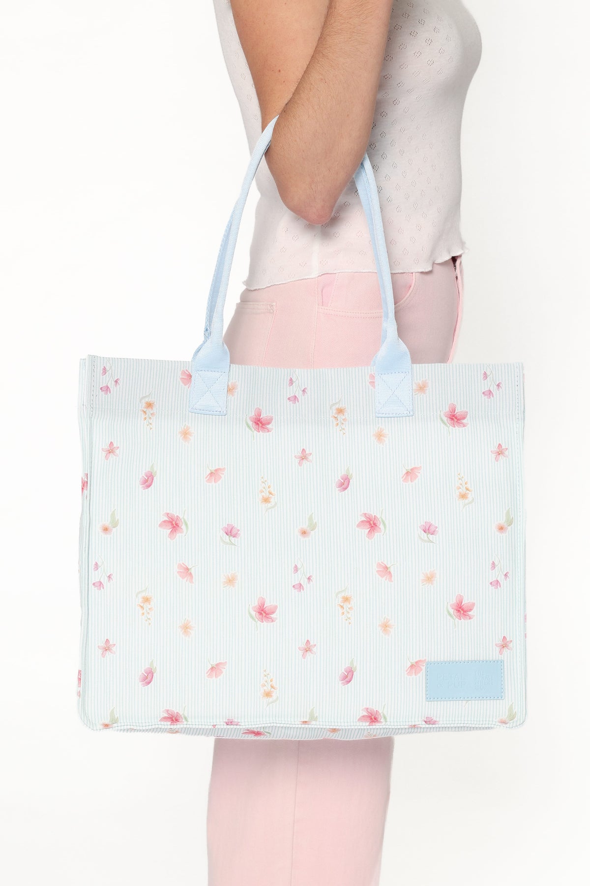 Ultimate Tote Bag in Blue Garden Stripe – view 7 of 8