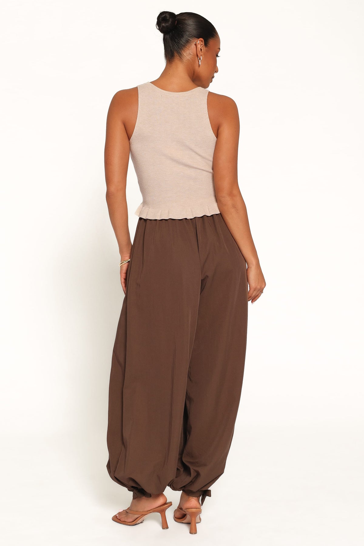 Yazmin Balloon Pant in Olive Green – view 4 of 6