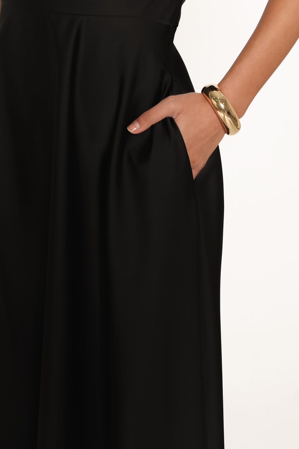 Alyce Maxi Dress in Black – view 7 of 8