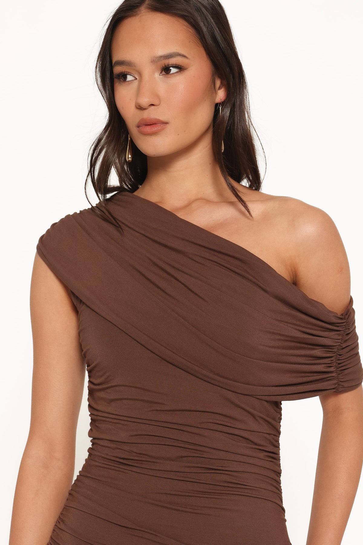 Sharmay Off Shoulder Maxi Dress in Brown – view 3 of 6