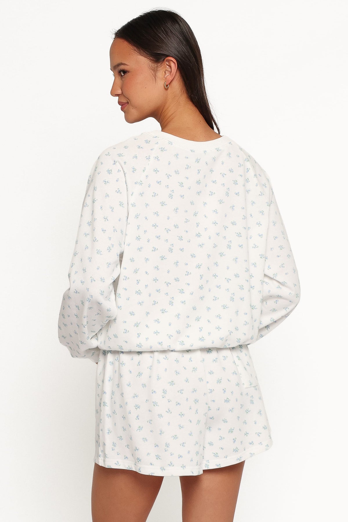 Hazel Sweatshirt in Blue Ditsy Floral – view 4 of 6