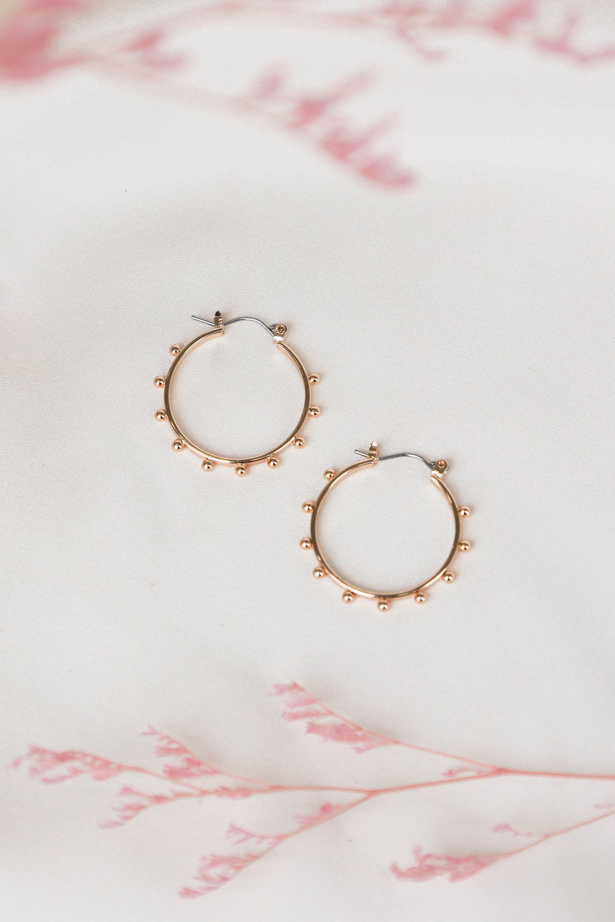Caroline Hoop Earrings in Gold – view 4 of 5