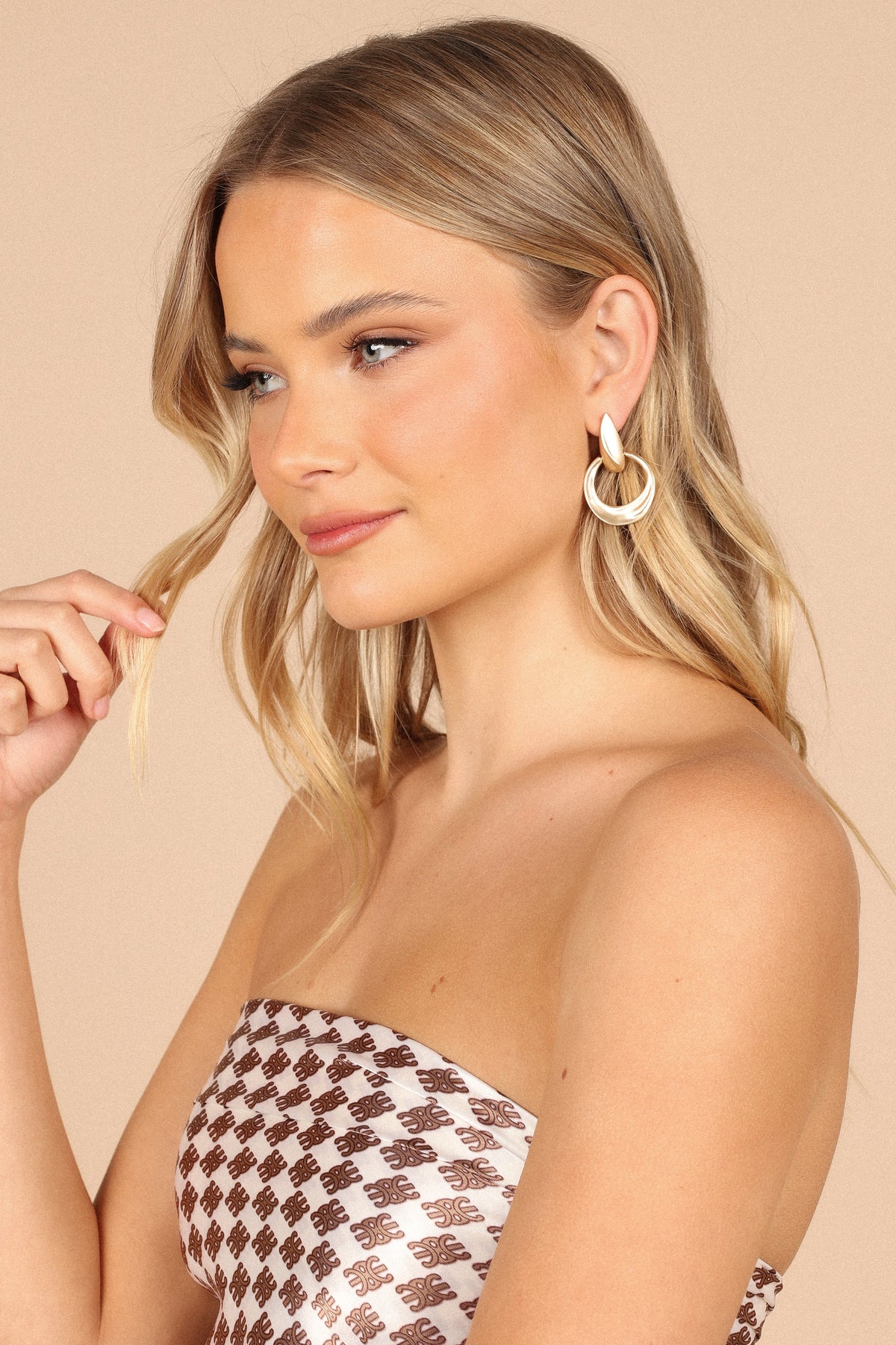 Ciclo Earring in Gold – view 4 of 4