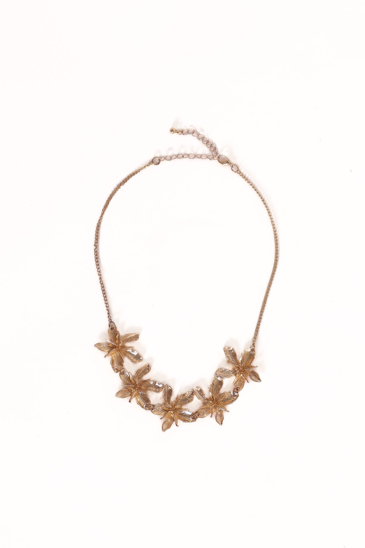 Deja Necklace in Gold – view 3 of 5
