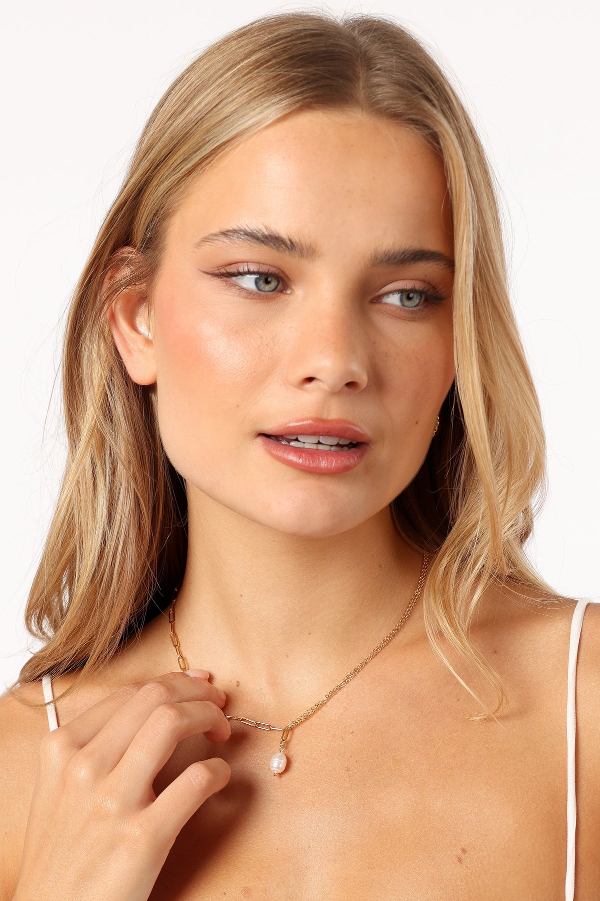 Ema Necklace in Gold – view 1 of 2
