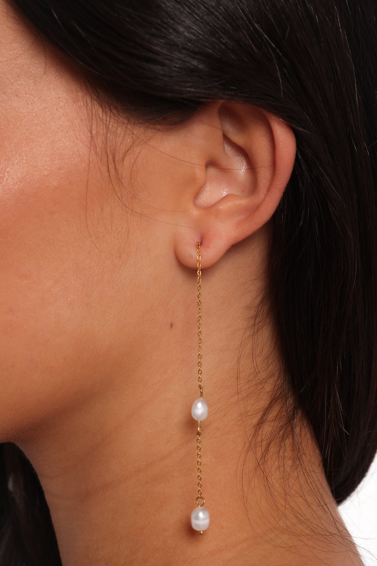 Este Pearl Drop Earrings in Gold – view 1 of 2