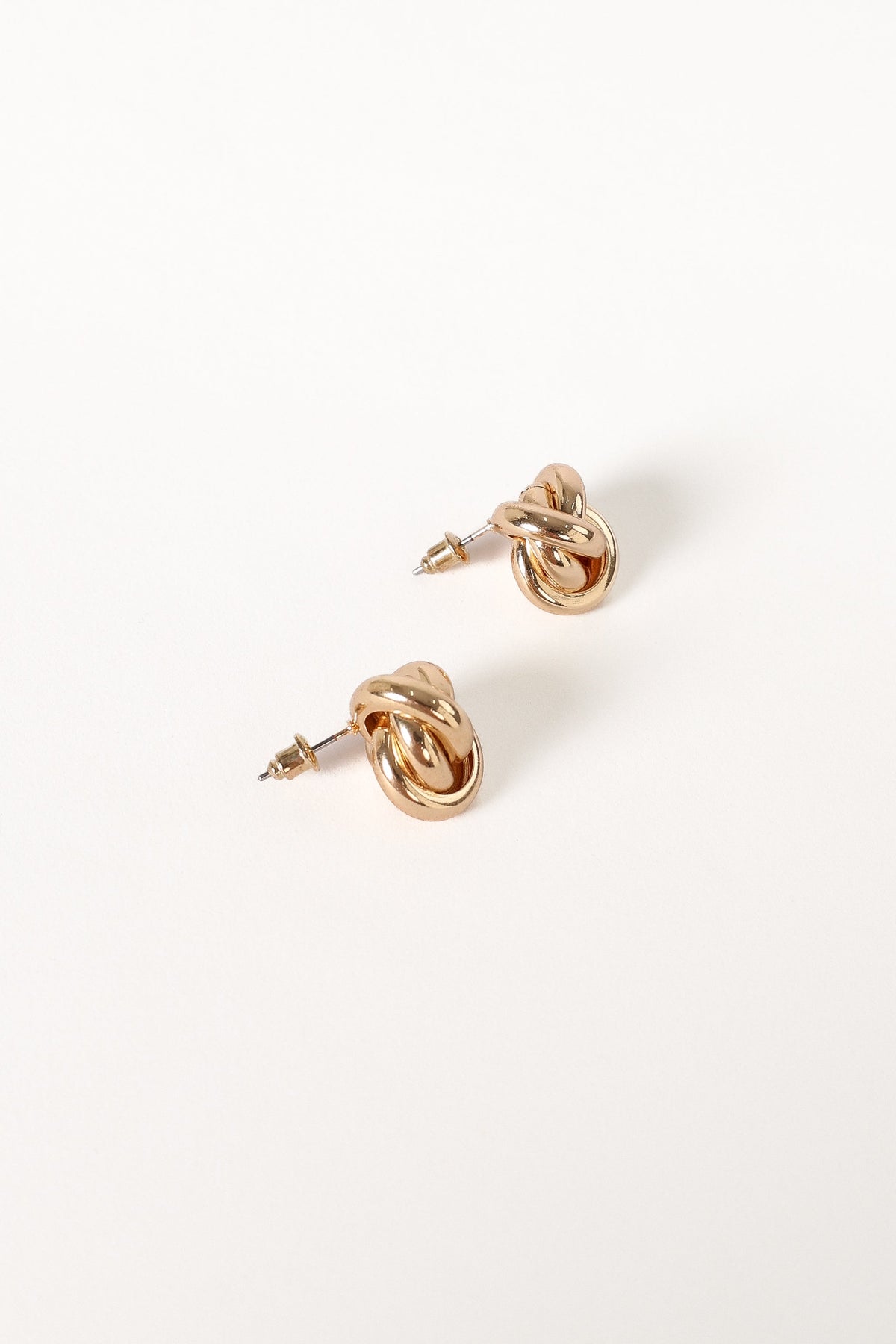 Ivvy Earrings in Gold – view 3 of 3