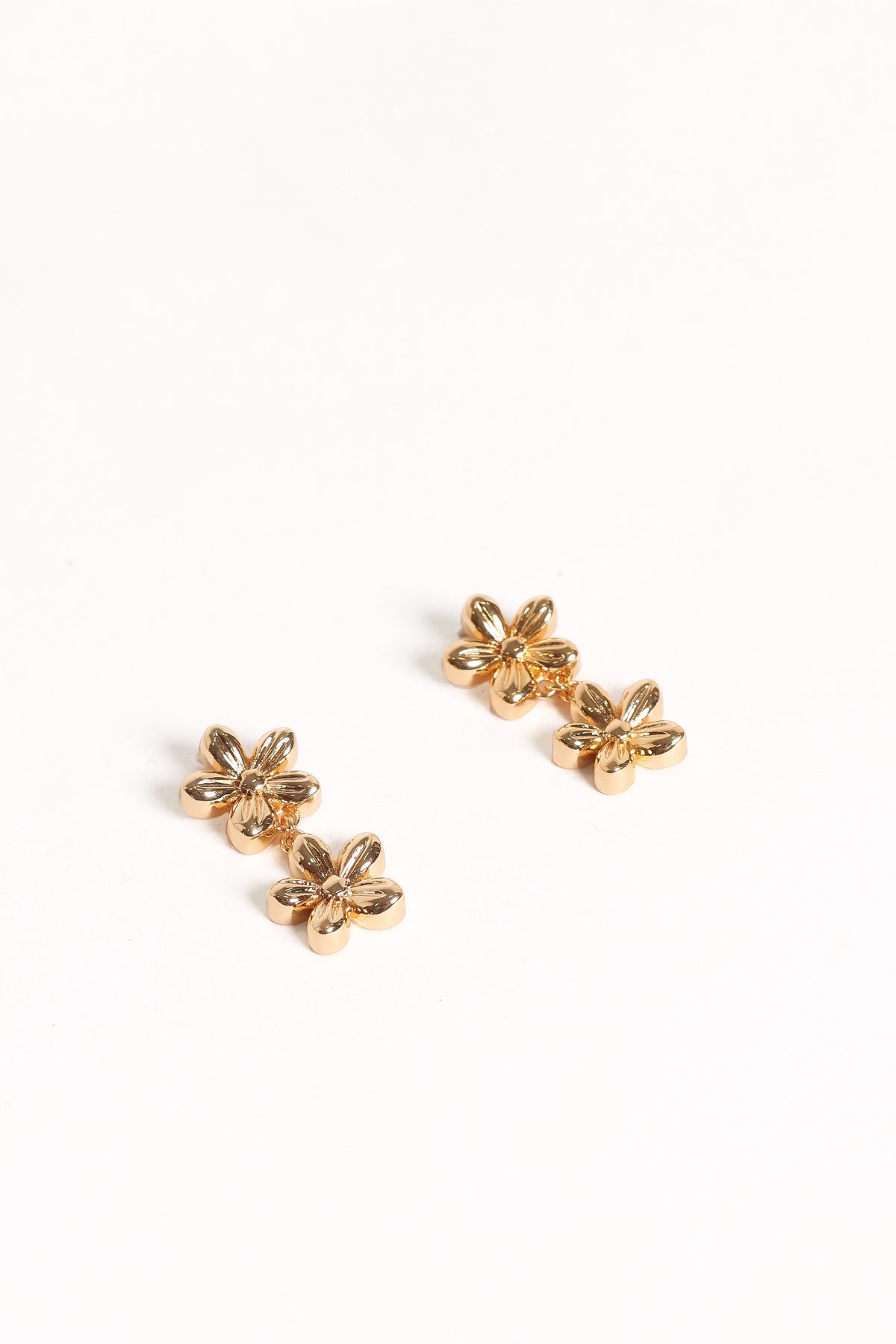 Jasmine Earrings in Gold – view 2 of 2