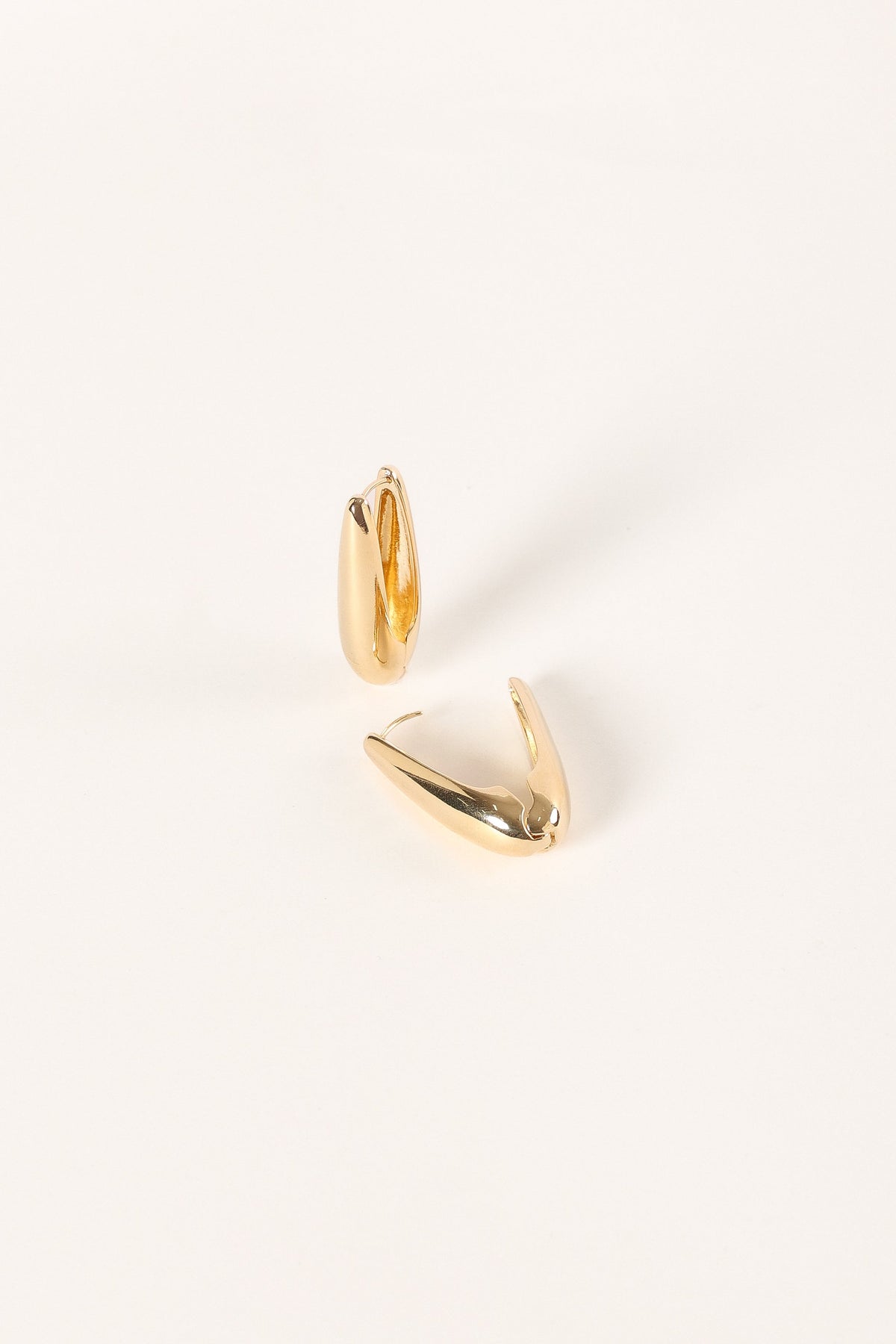 Rue Earrings in Gold – view 2 of 2