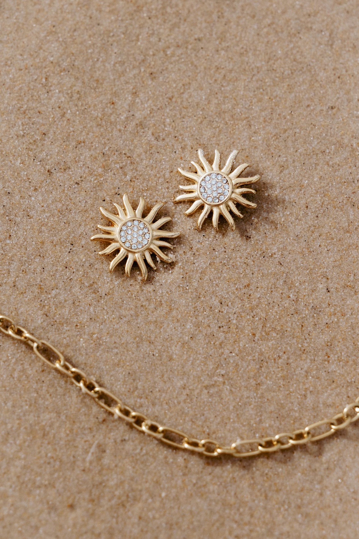 Soleil Earrings in Gold – view 2 of 4