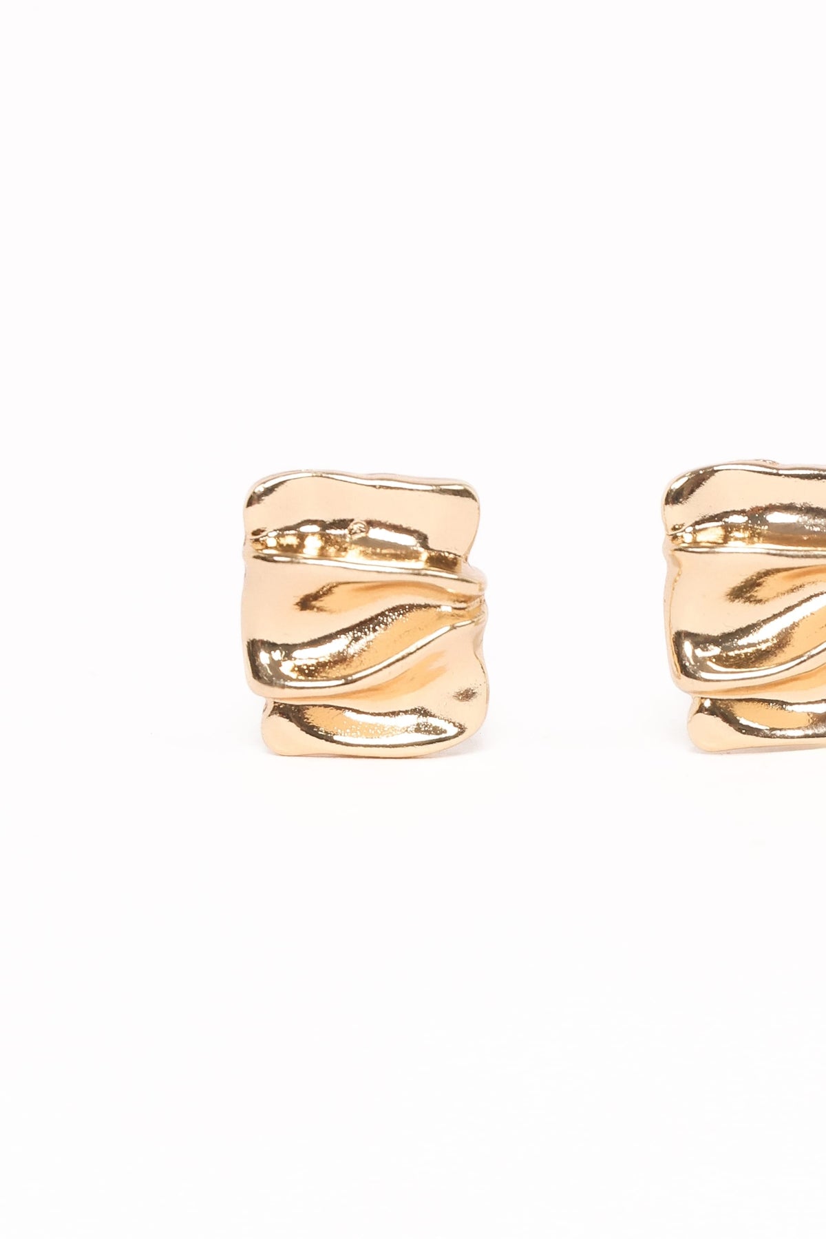 Uma Earrings in Gold – view 3 of 5