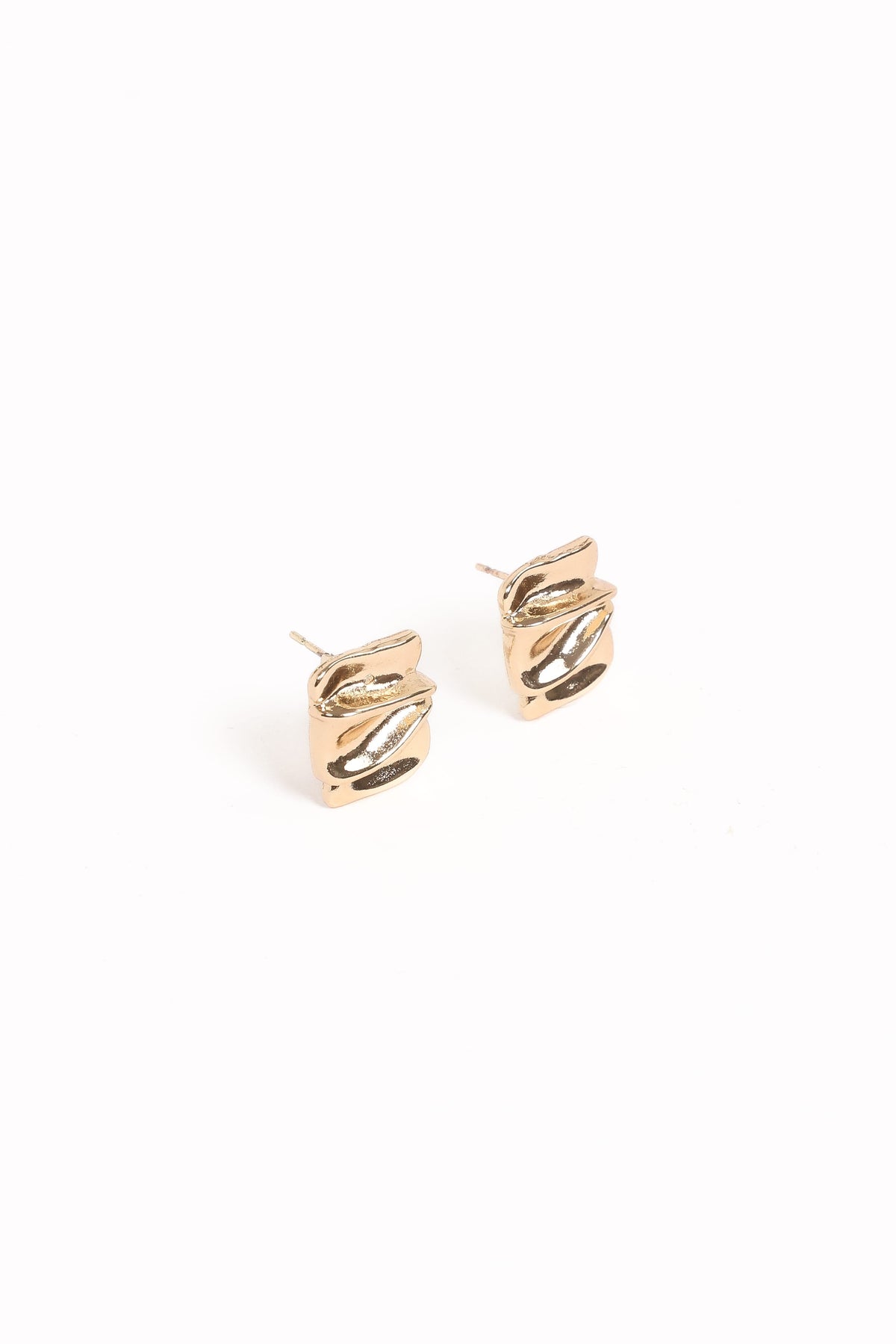 Uma Earrings in Gold – view 4 of 5