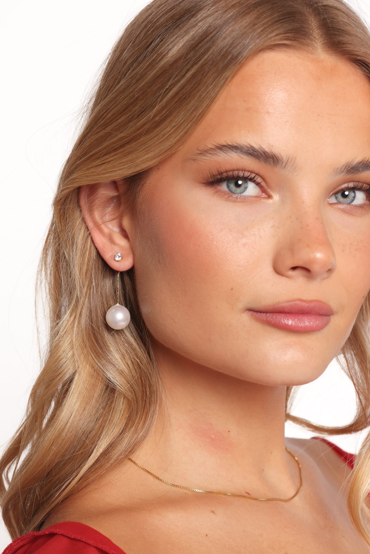 Vivienne Earrings in Gold/Pearl – view 2 of 3