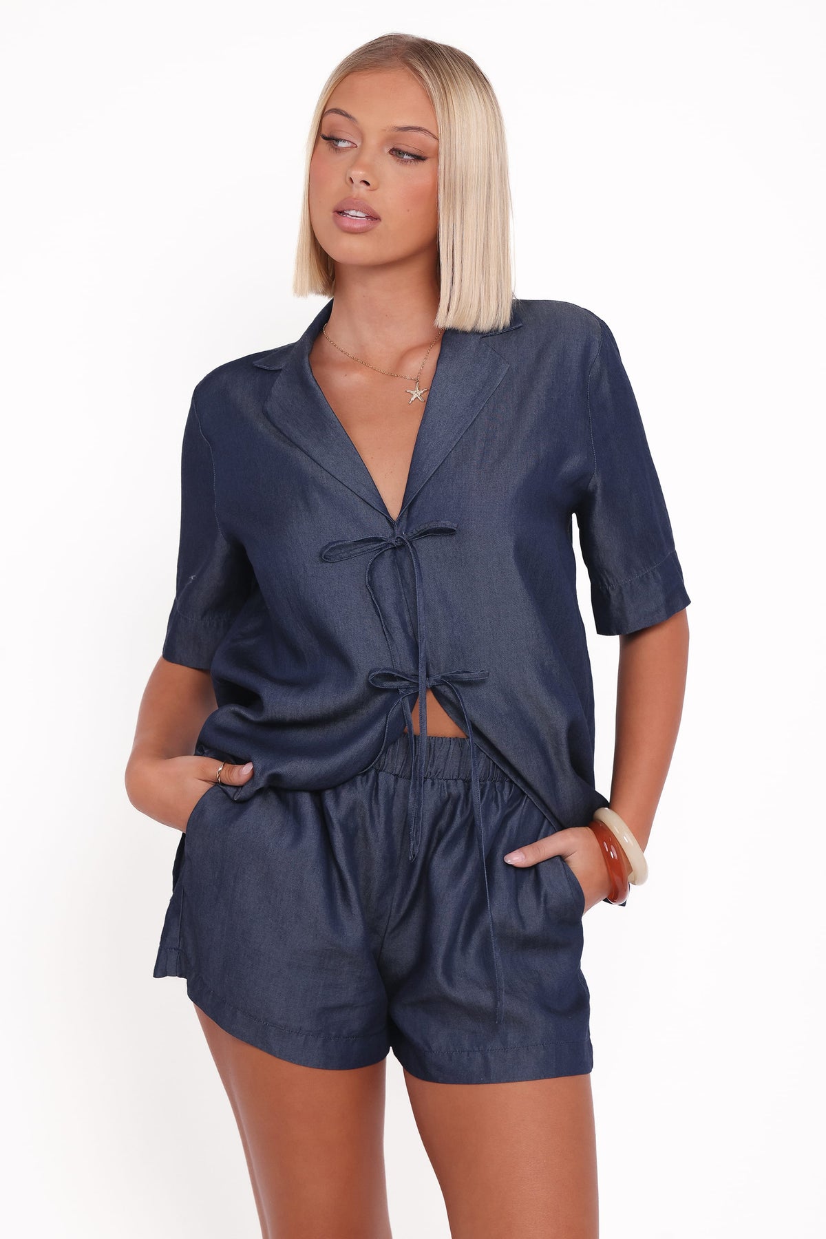 Aaliyah Chambray Shorts in Dark Wash – view 4 of 7