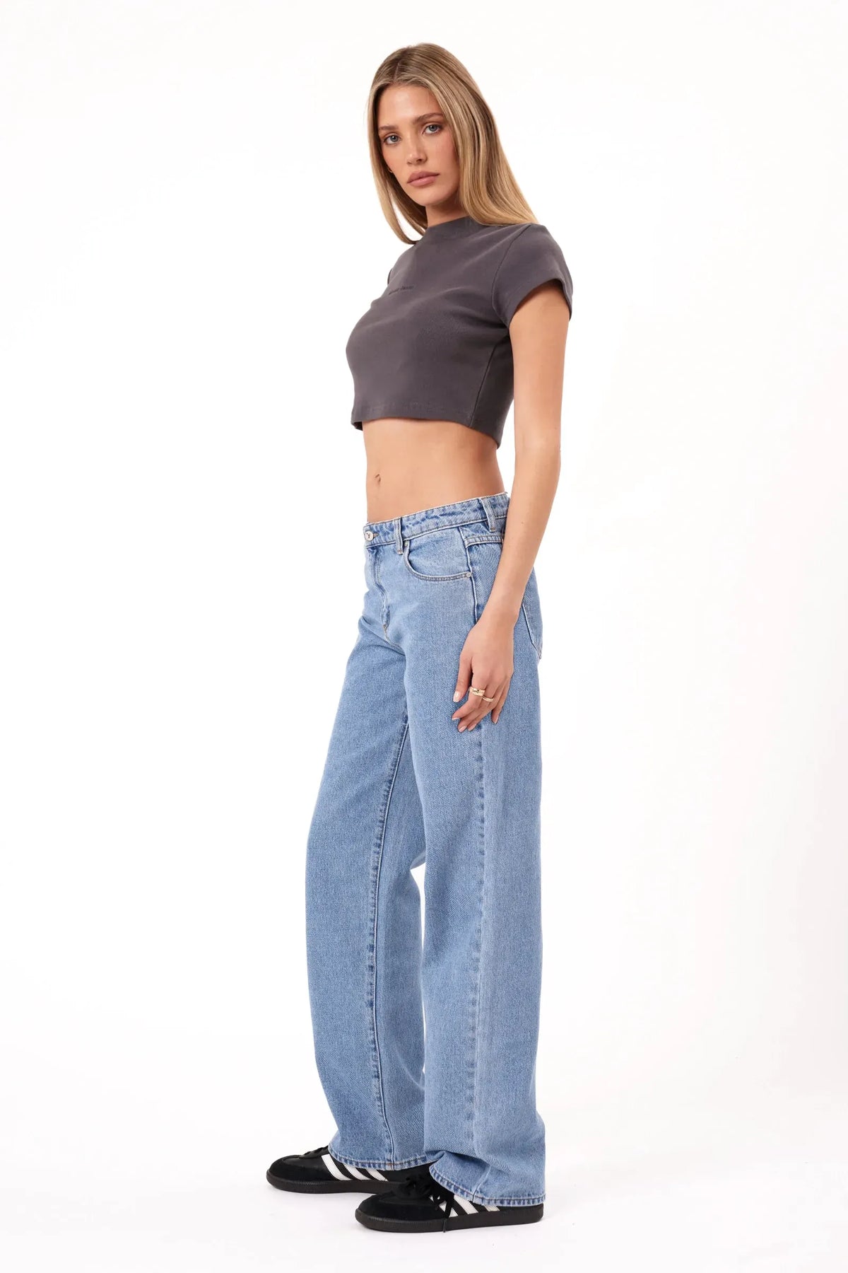 Abrand 99 Baggy Jeans in Gigi – view 3 of 5