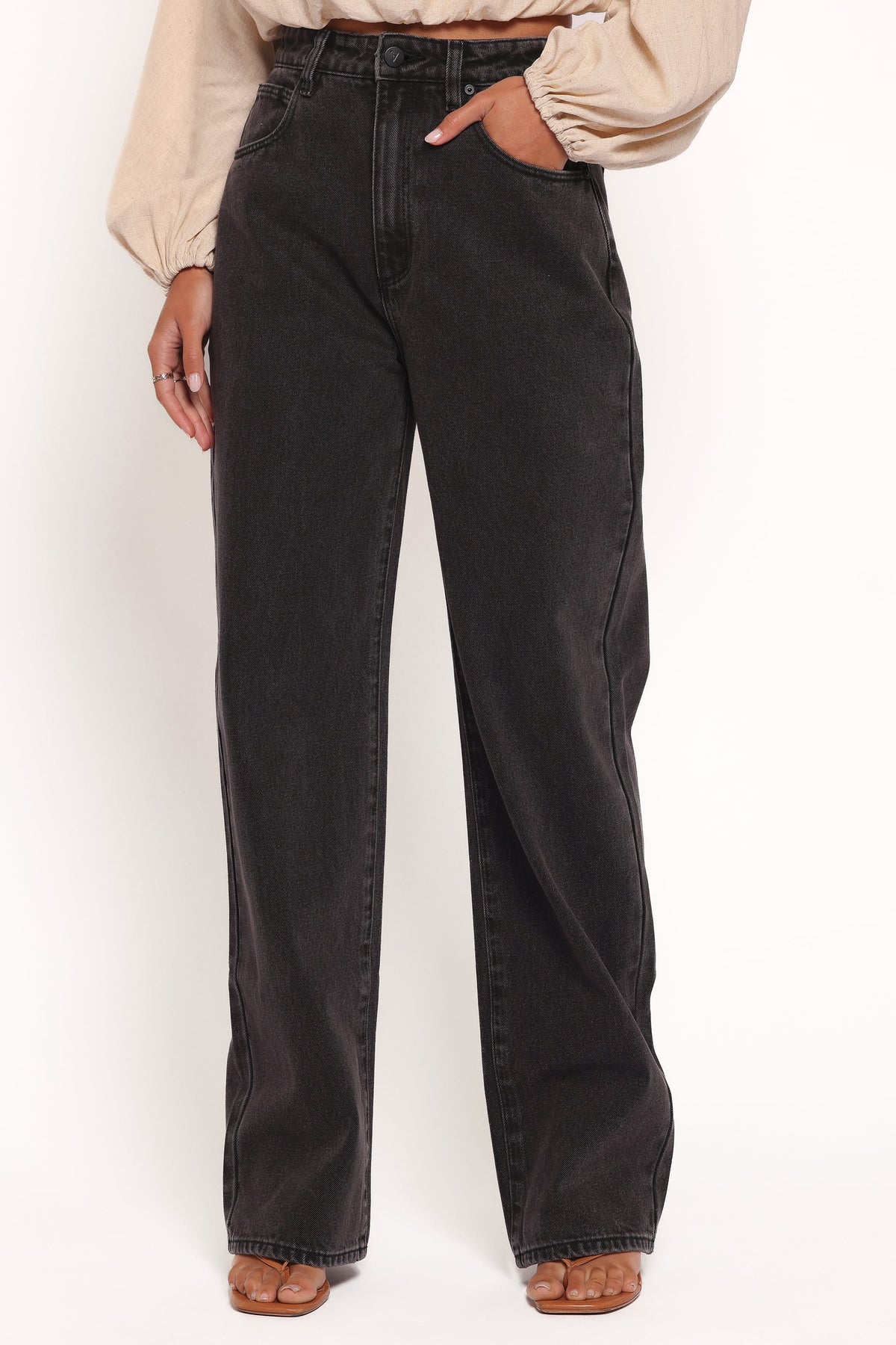 Abrand Carrie Jeans in Heidi – view 2 of 4