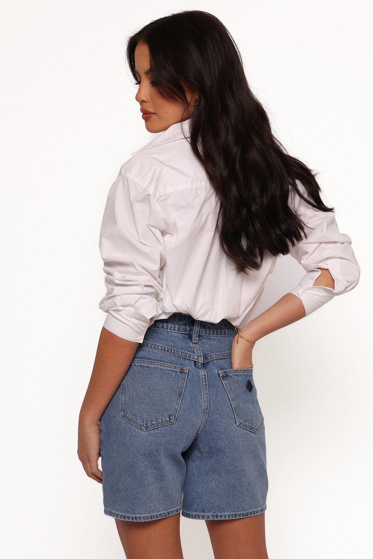 Abrand Carrie Shorts in Naomi – view 7 of 8