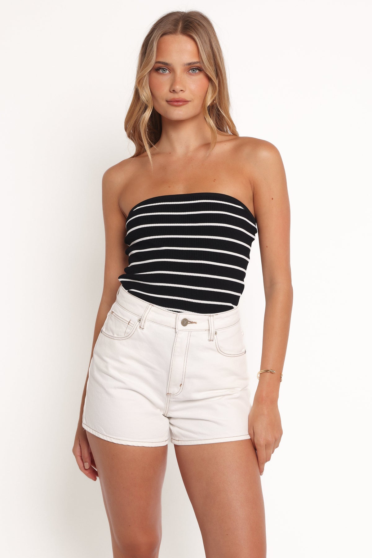 Abrand Venice Short in Coconut – view 7 of 9
