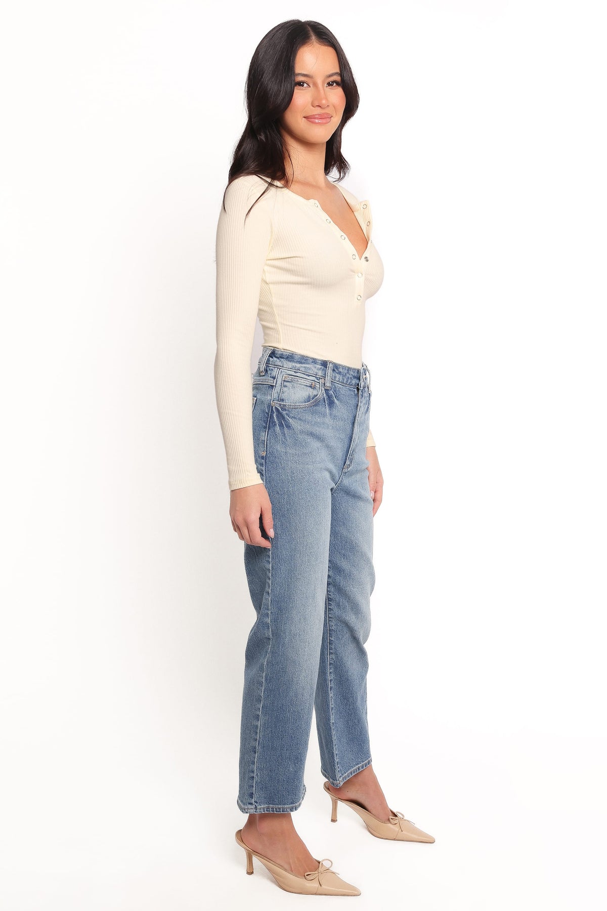 Abrand Venice Straight Jeans in Amara – view 5 of 7