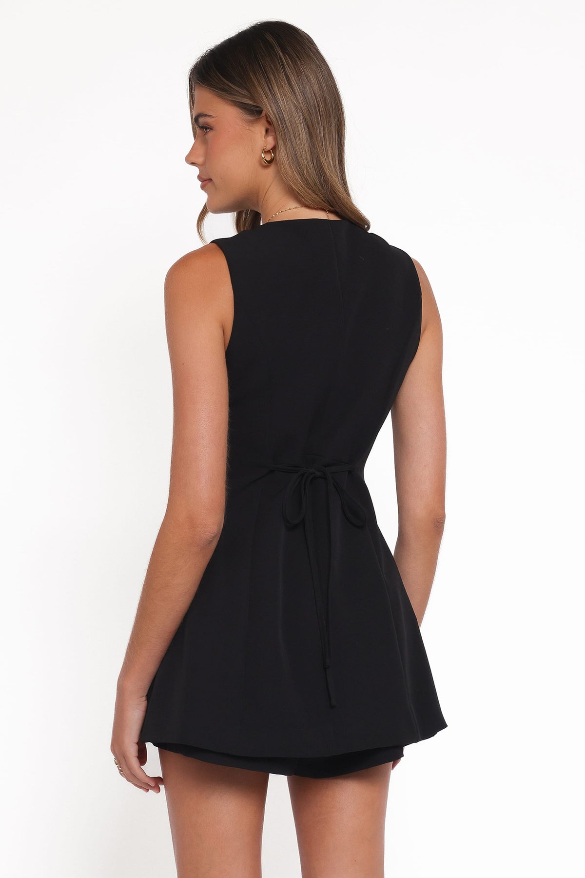 Amanda Suit Short in Black – view 3 of 6