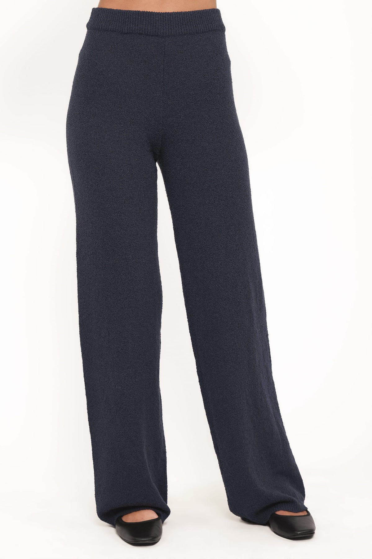 Ashby Knit Pant in Navy – view 3 of 6