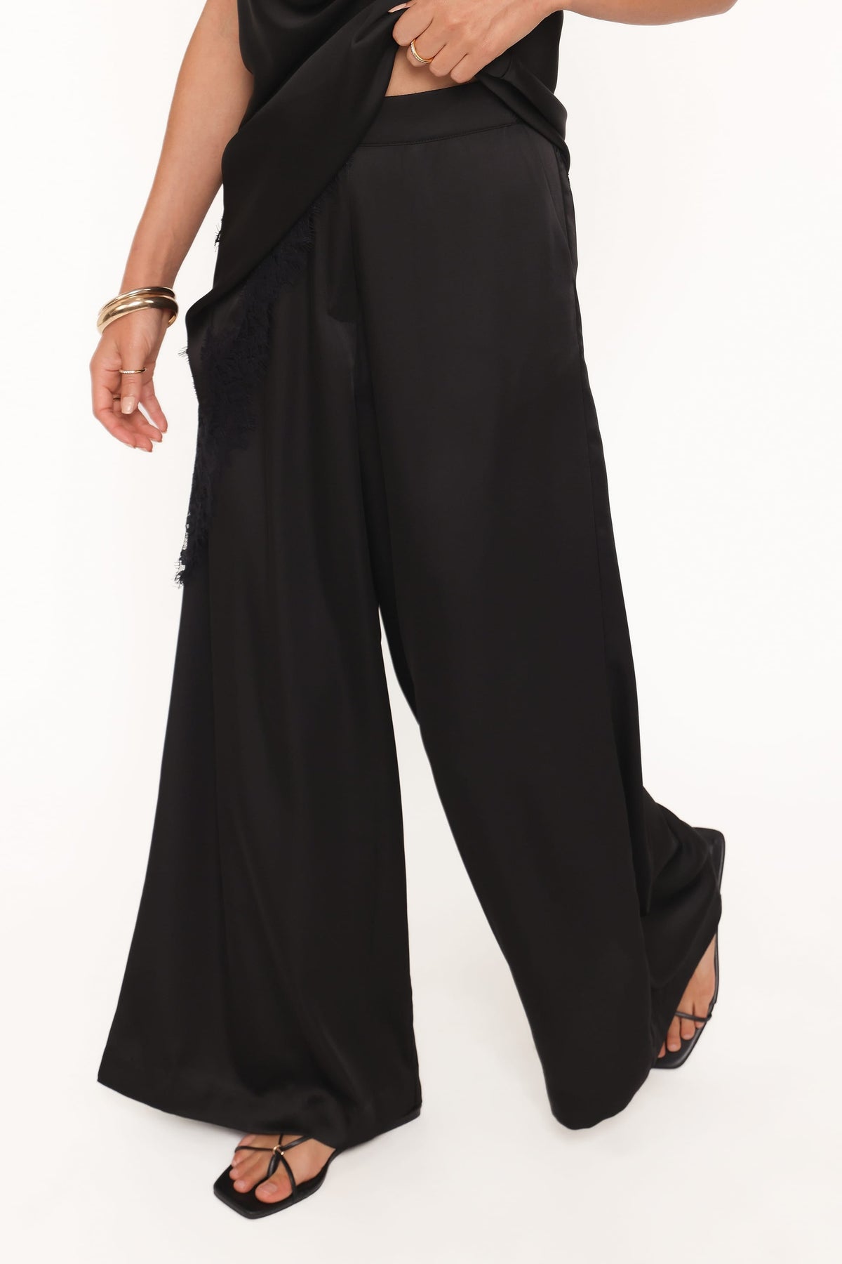 Clara Wide Leg Tailored Pant in Black – view 1 of 6