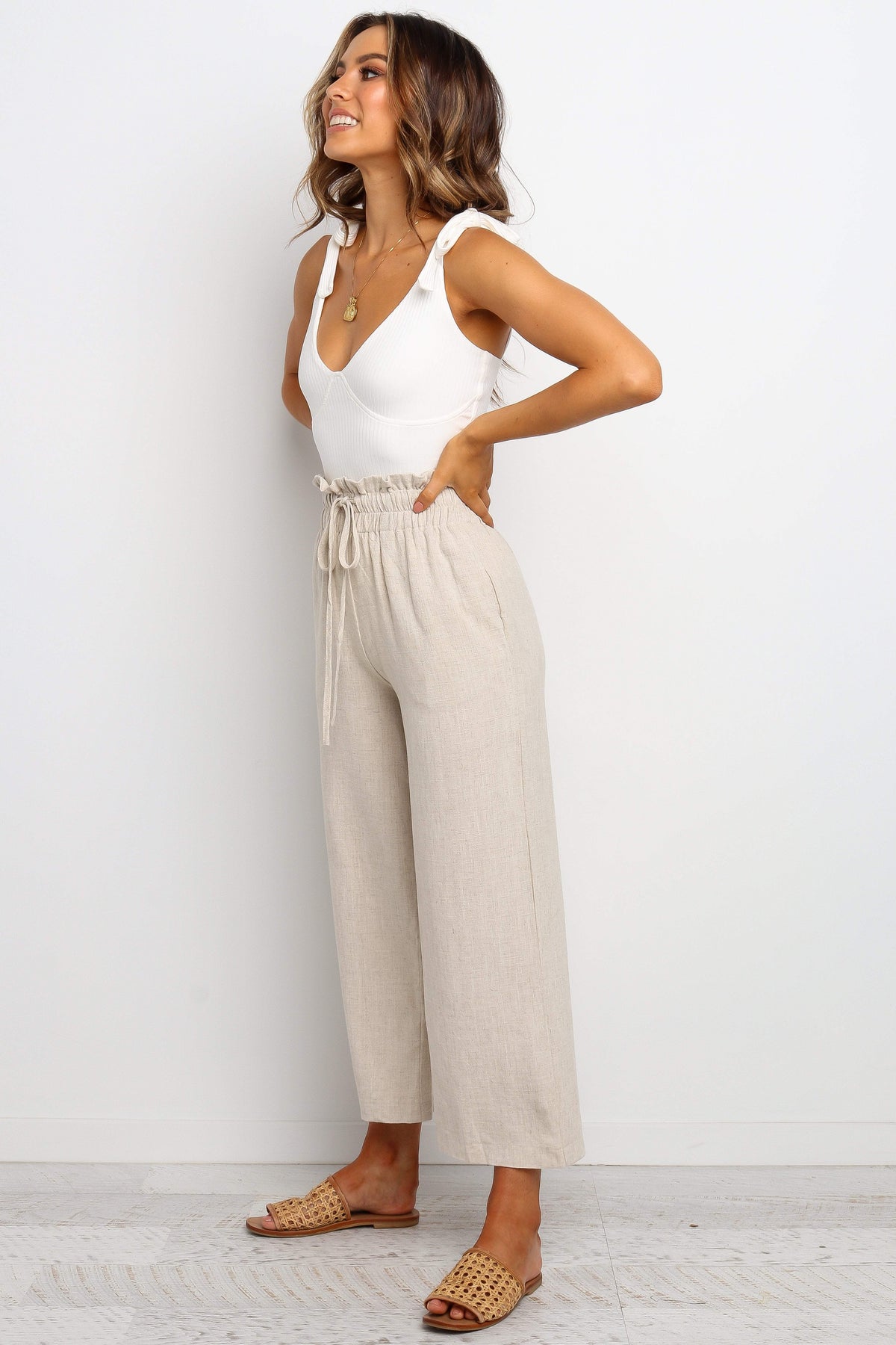 Hawthorne Pant in Beige – view 4 of 8