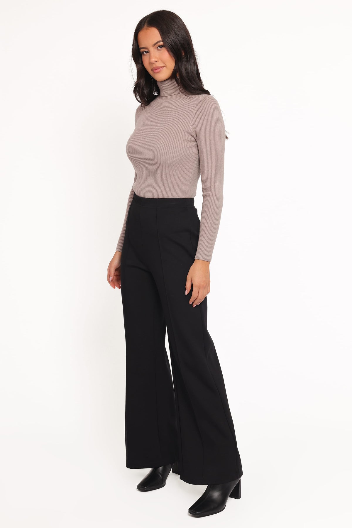 Jade Wide Leg Pant in Black – view 3 of 5