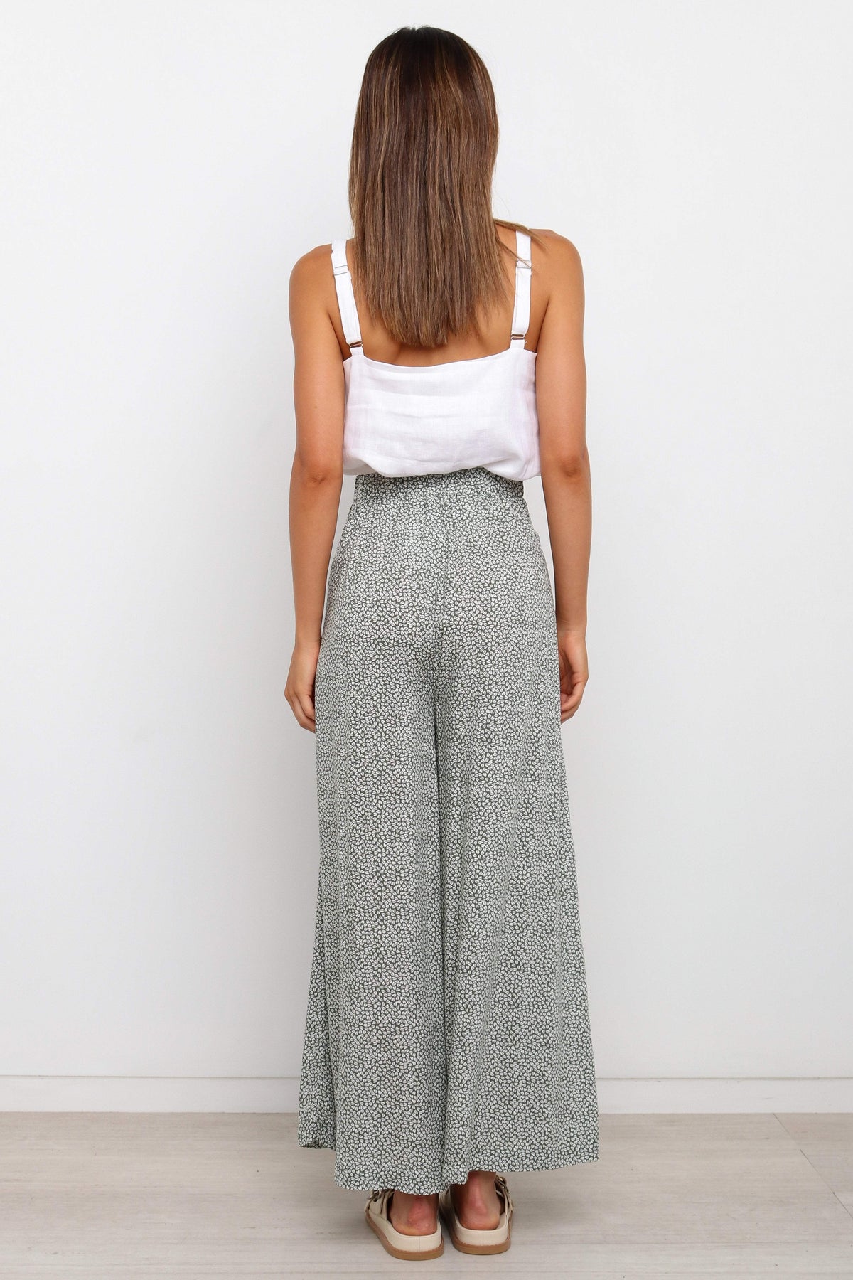 Neveah Pant in Green – view 6 of 7