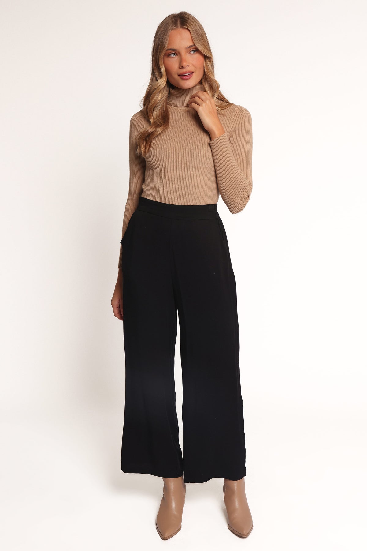 Rissa Wide Leg Pant in Black – view 5 of 6