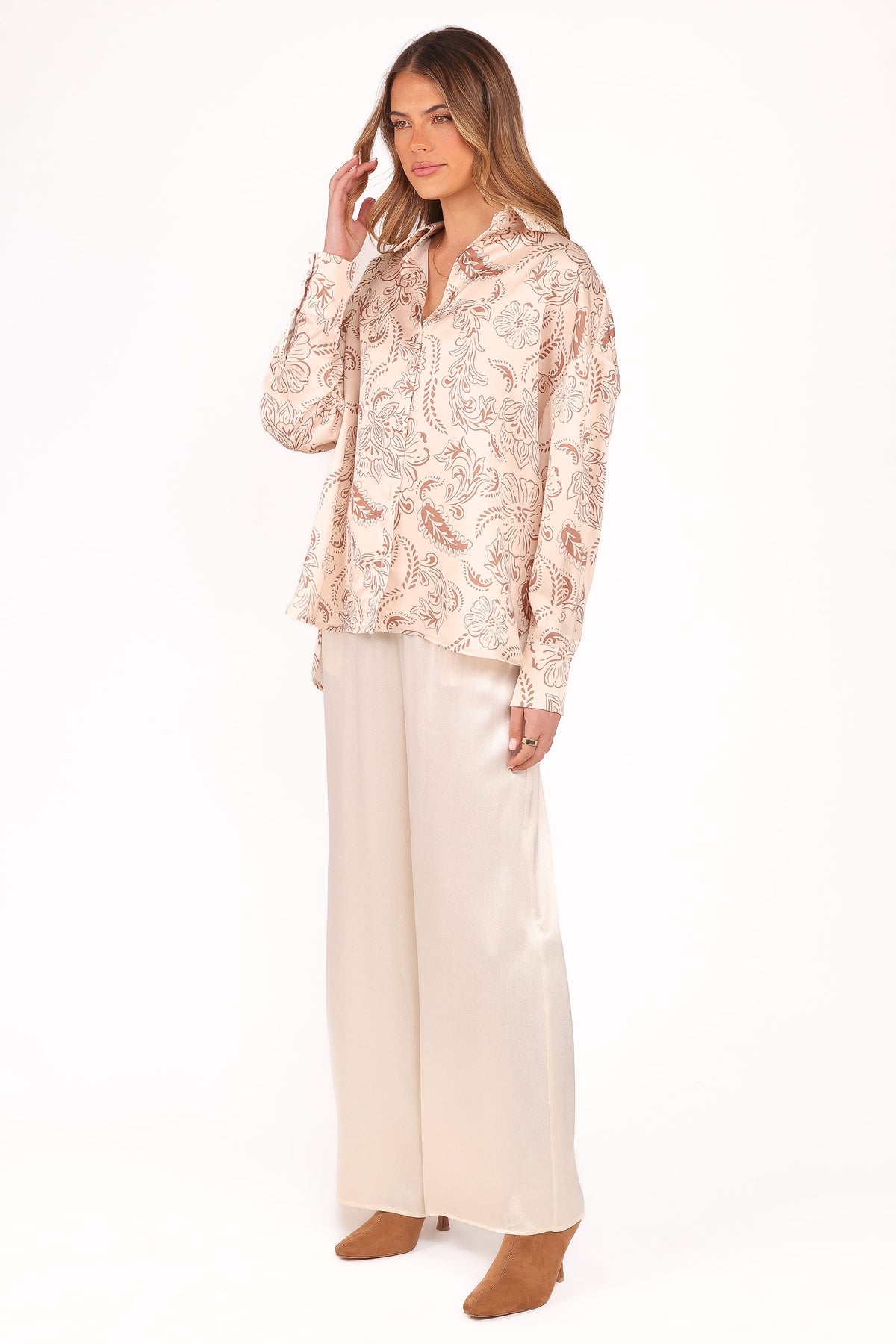 Valia Wide Leg Pant in Cream – view 4 of 6