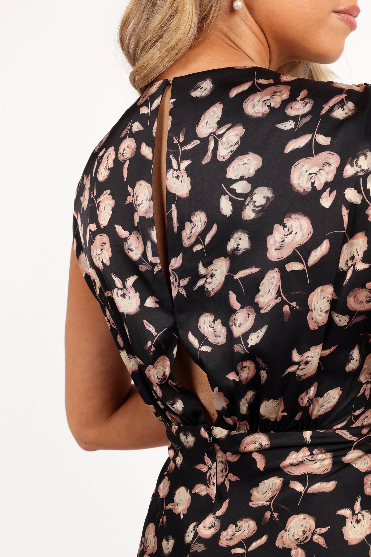 Amarlee Maxi Dress in Black Floral – view 6 of 9