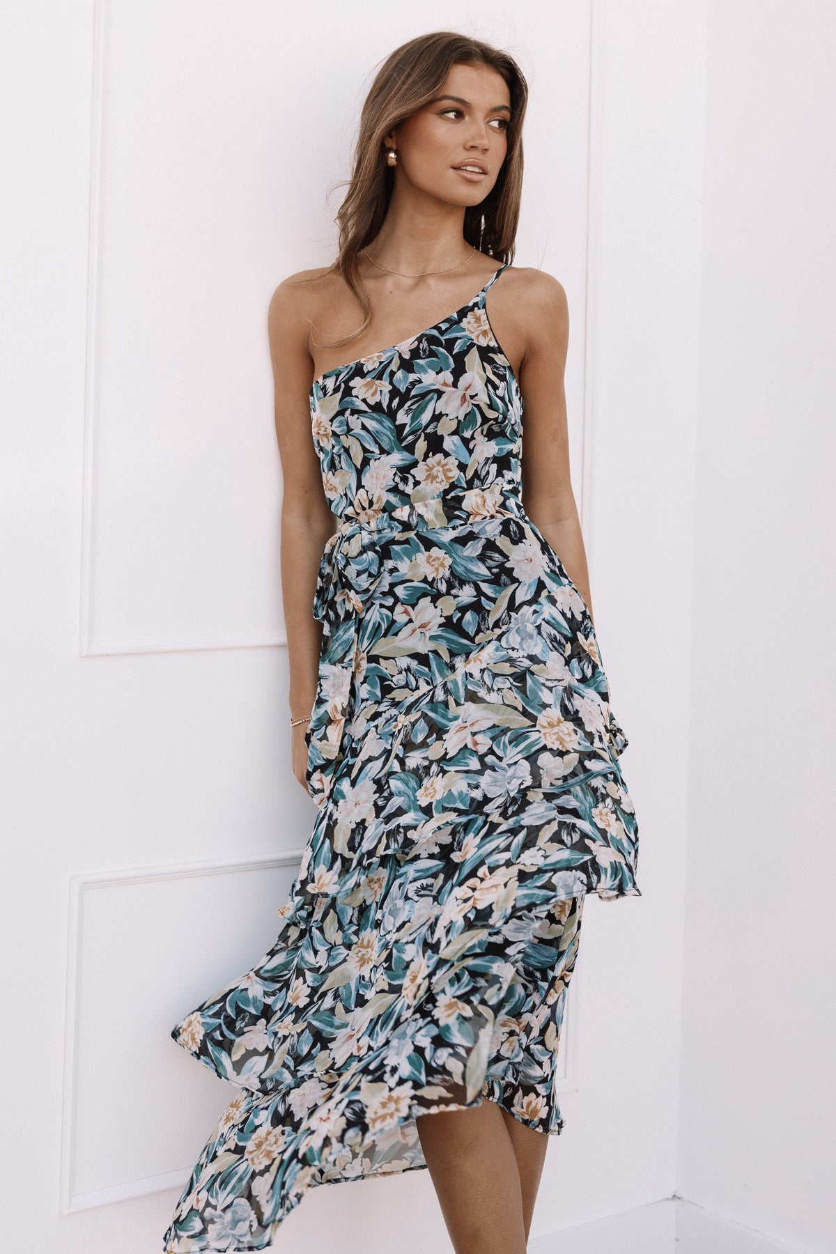Amren Dress in Black – view 2 of 8