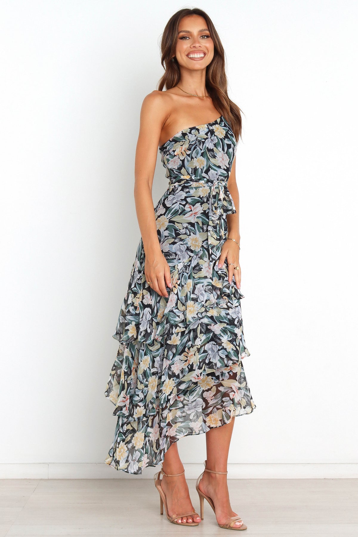 Amren Dress in Black – view 5 of 8