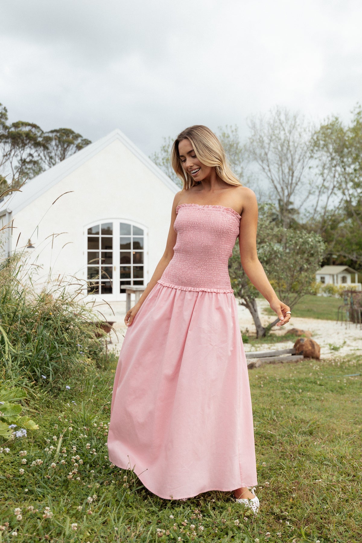 Bea Maxi Dress in Soft Pink – view 2 of 8