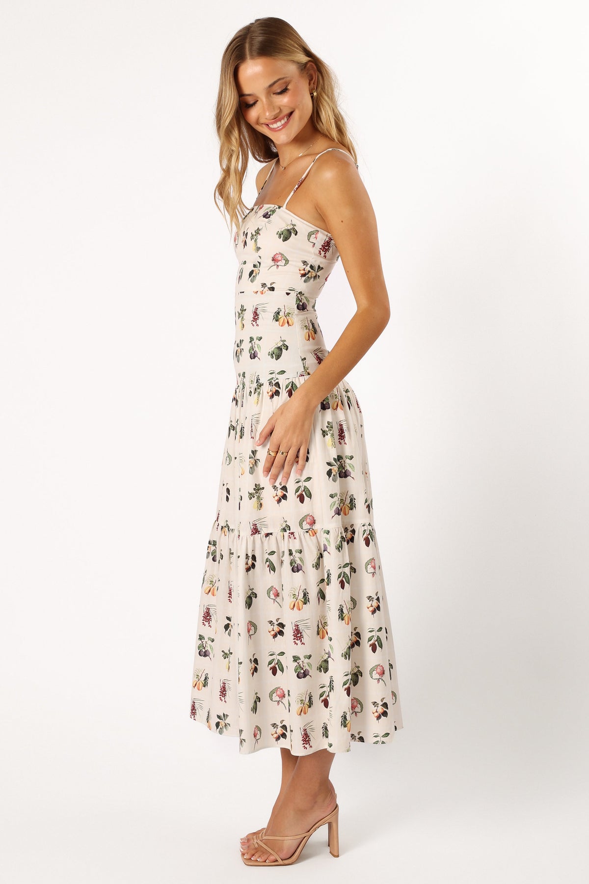 Botanique Midi Dress in Floral – view 3 of 7