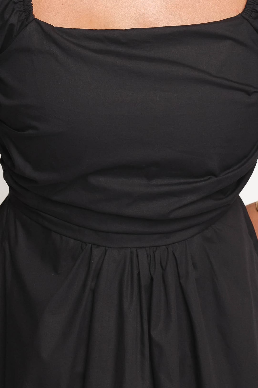 Clo Puff Sleeve Midi Dress in Black – view 8 of 8