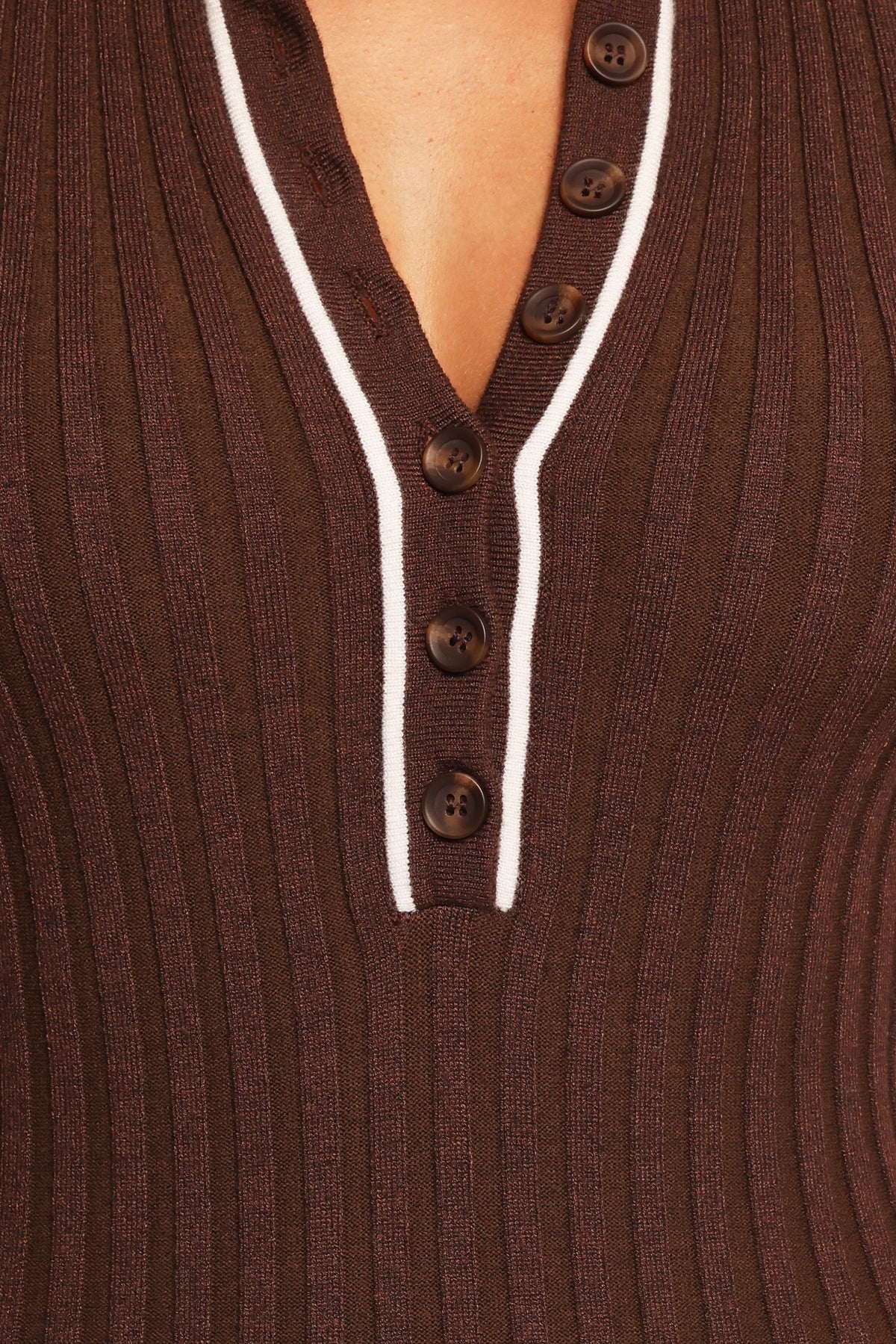 Conner Short Sleeve Knit Dress in Chocolate – view 6 of 7
