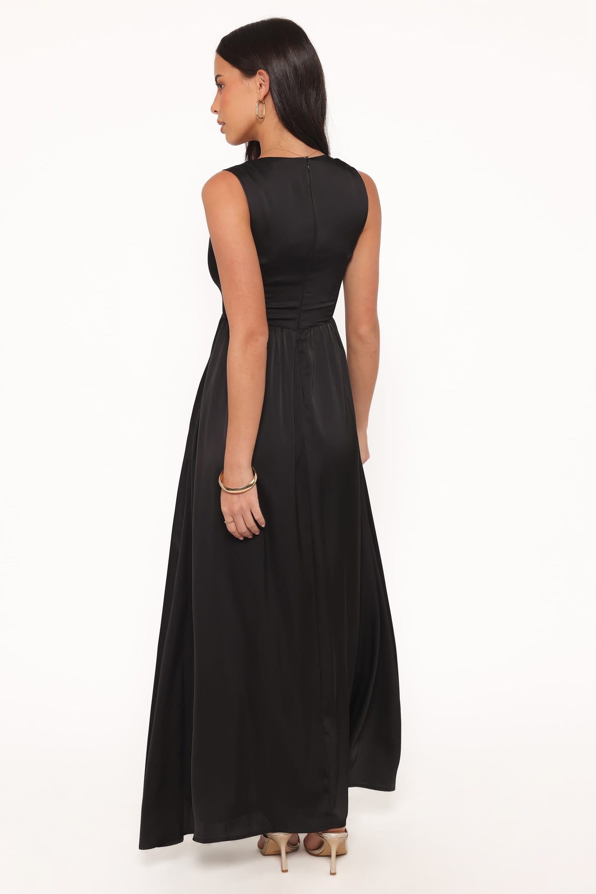 Elania Maxi Dress in Black – view 5 of 7