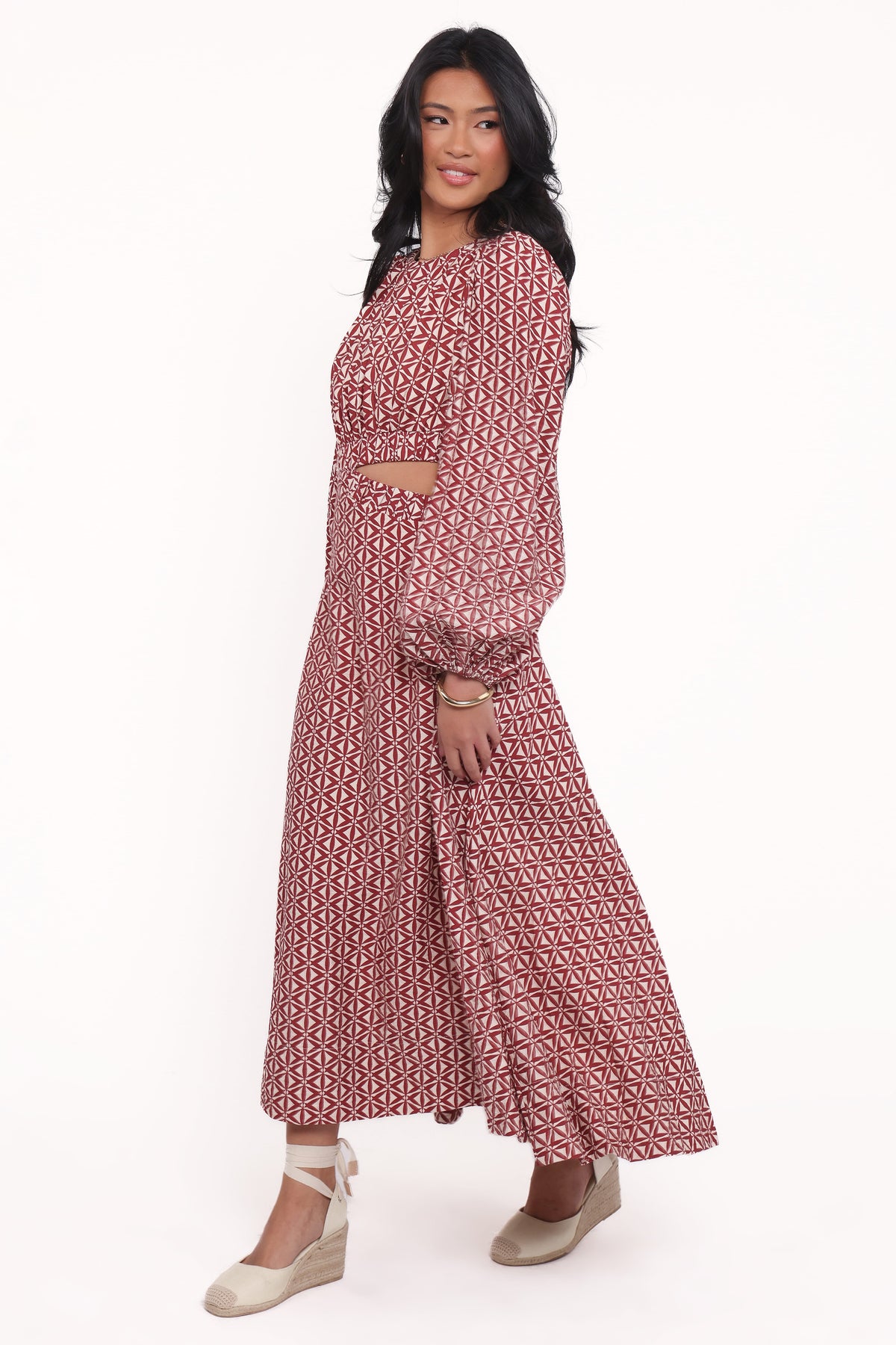 Ginnee Puff Sleeve Cutout Midi Dress in Brown Geo – view 4 of 6
