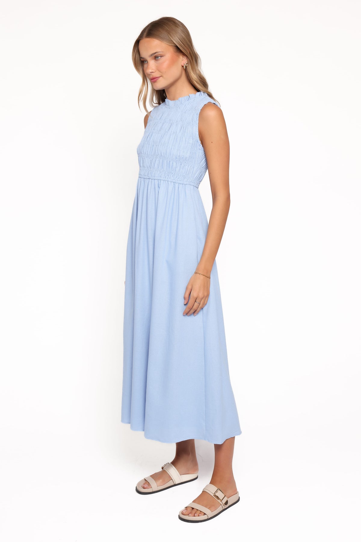 Lanna Maxi Dress in Blue – view 4 of 9