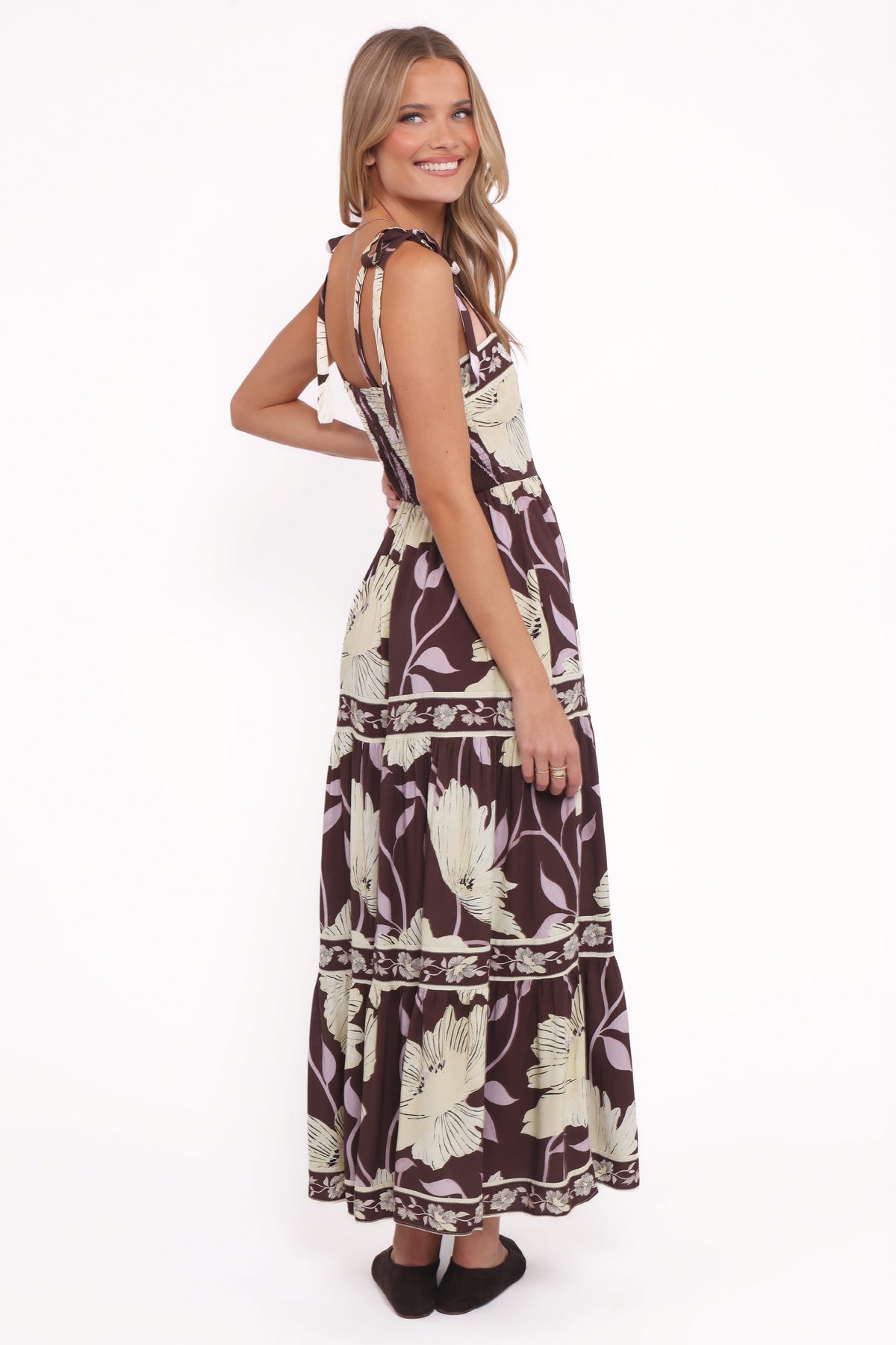 Leonor Maxi Dress in Yellow Brown Floral – view 4 of 5
