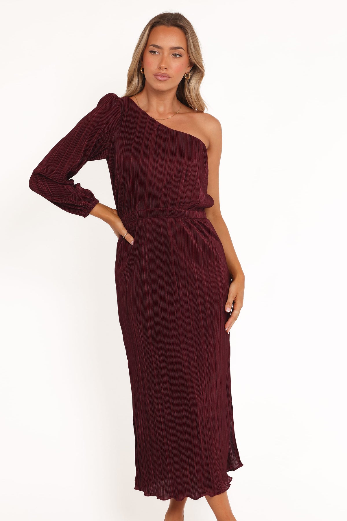Pontee One Shoulder Pleated Midi Dress in Burgundy – view 2 of 8
