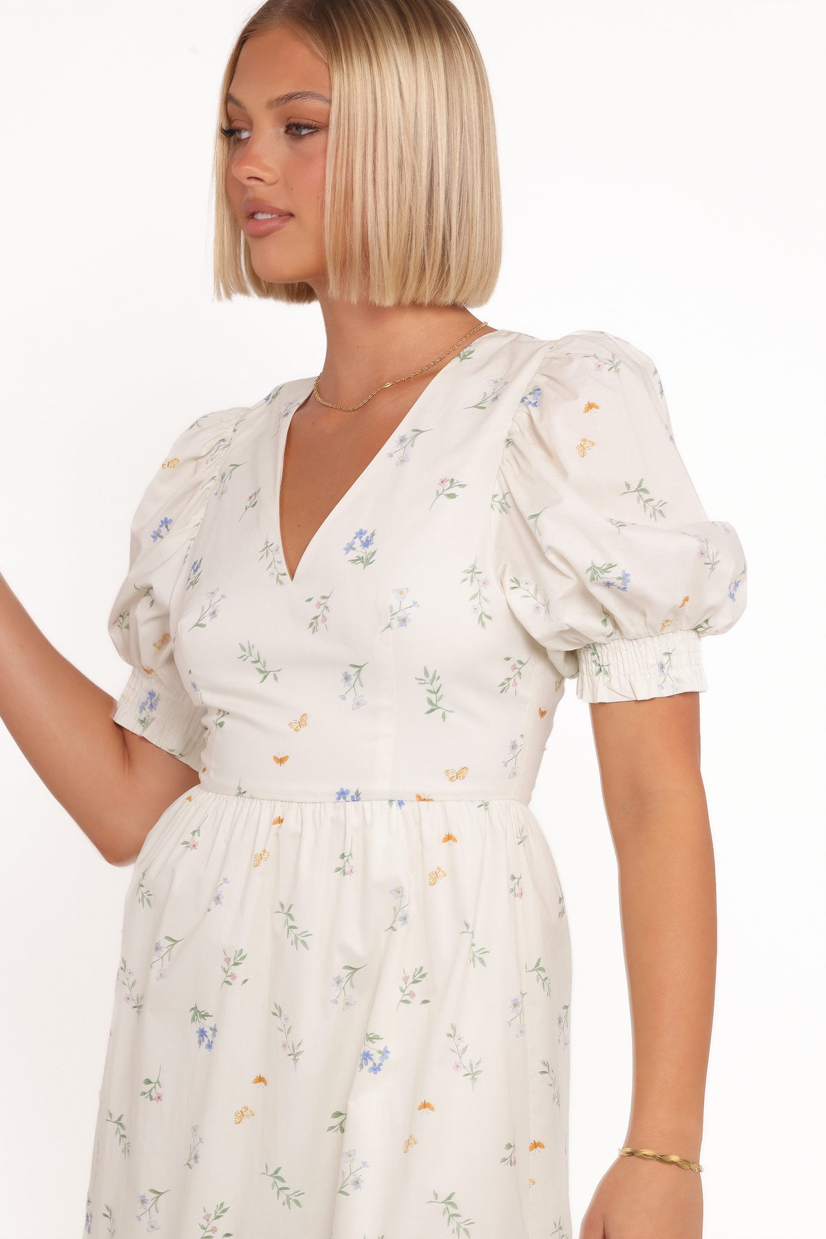 Steele Puff Sleeve Midi Dress in Floral – view 3 of 8