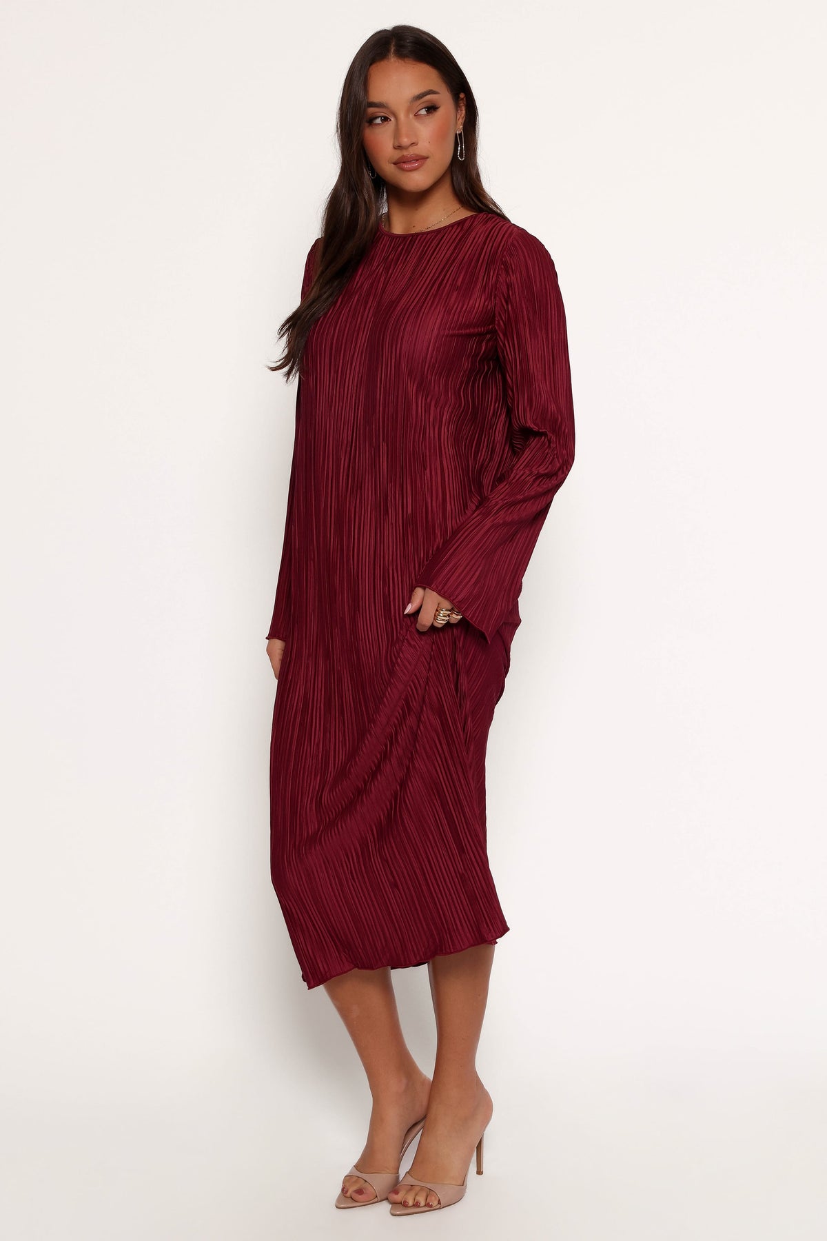 Tannikah Plisse Midi Dress in Ruby Wine – view 4 of 9