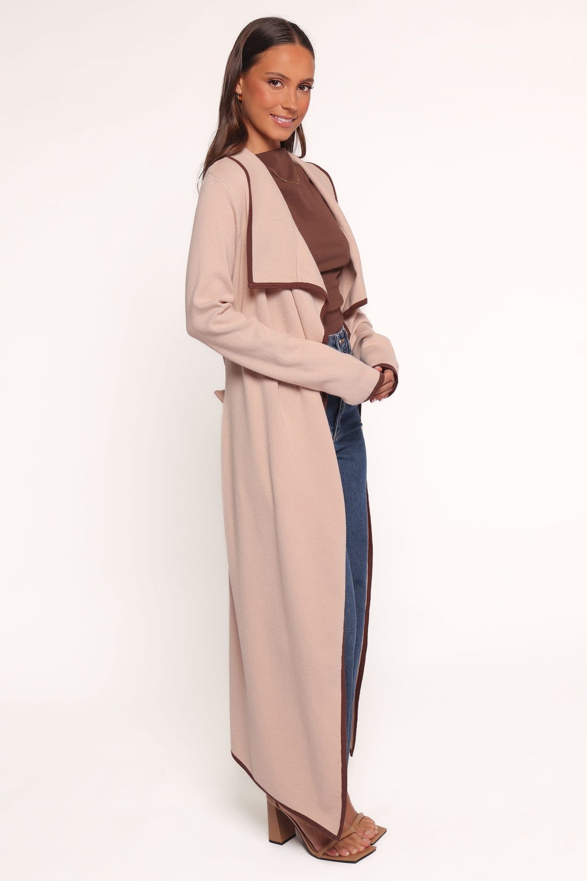 Vallis Contrast Trim Long Cardigan in Beige – view 3 of 7