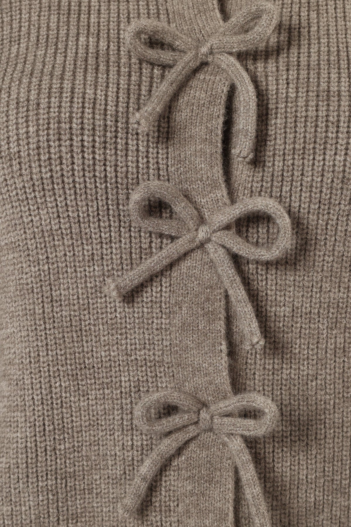 Wilde Bow Front Cardigan in Light Grey – view 9 of 9