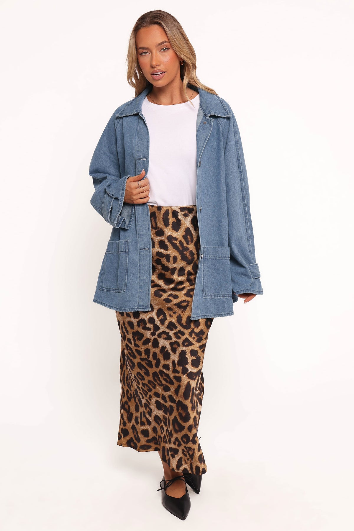 Novan Oversized Shacket in Denim – view 5 of 6