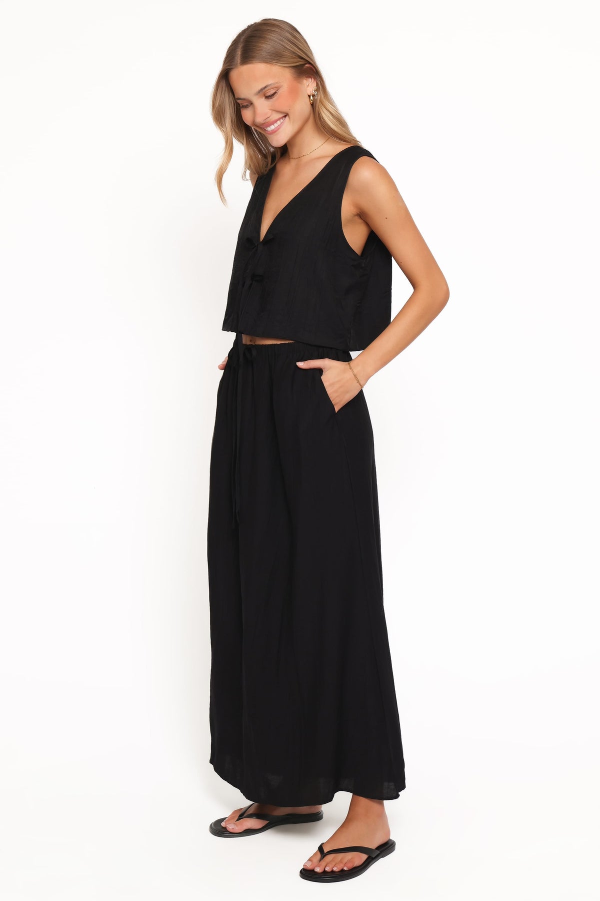 Captie Skirt Set in Black – view 4 of 7