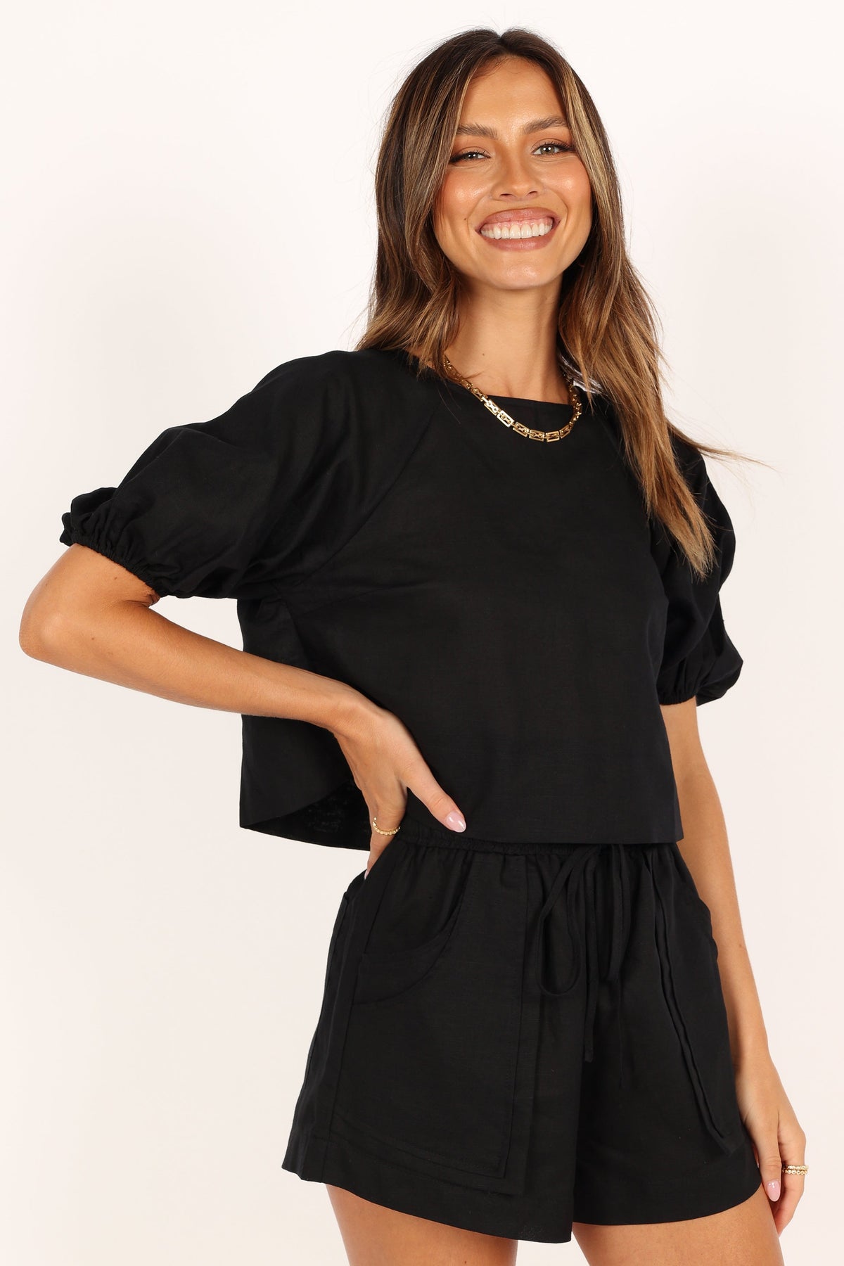 Chelsey Linen Set in Black – view 6 of 7